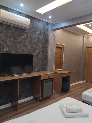 Family Room (4 Person)