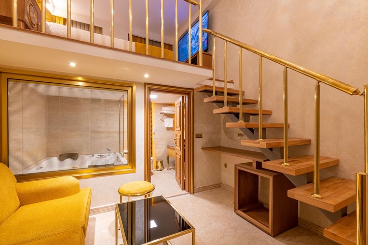 Dubleks Oda (Jakuzi)