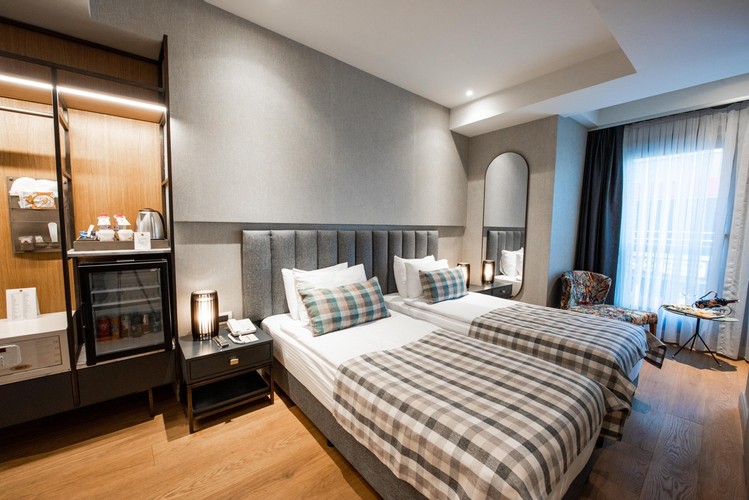 Balkonlu Oda (Balkonlu)