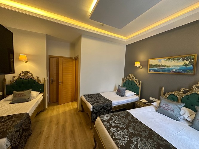 Standard Room (4 Person)