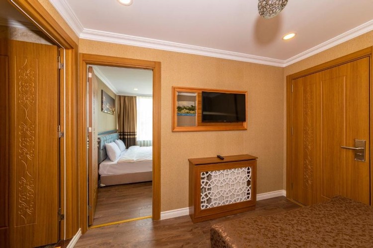 Standard Room (4 Person)