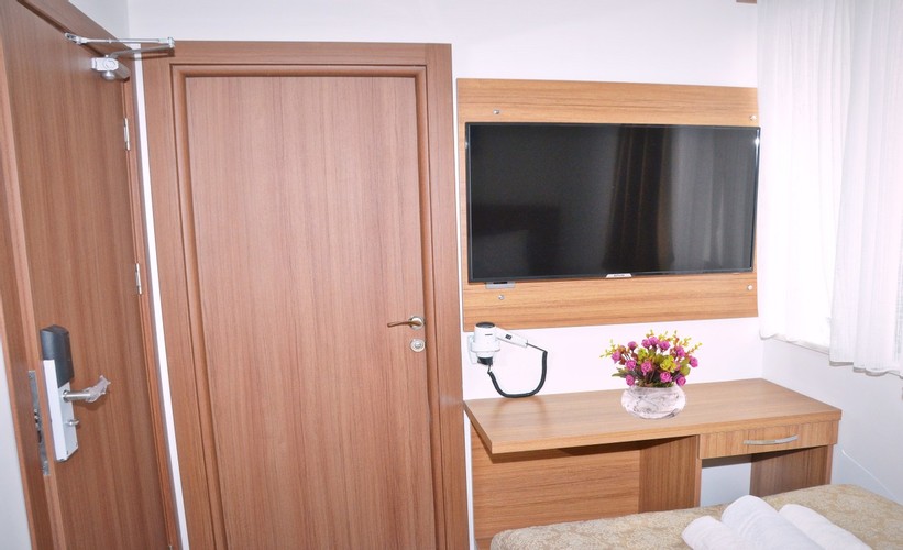 Economy Single Room (1 Person)