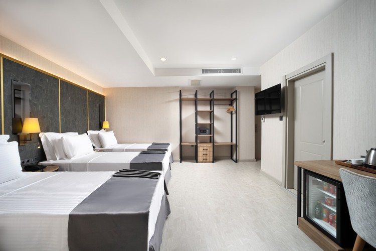 Deluxe Oda (3 Kişilik)