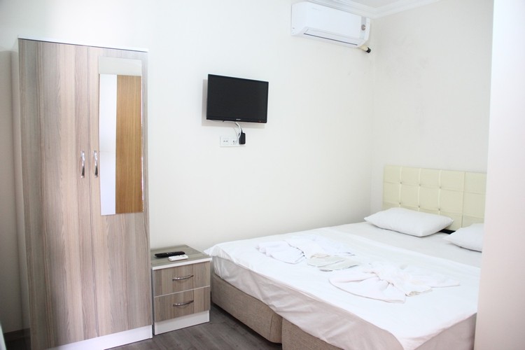 Economy Room (3 Person)