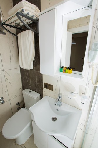 Economy Room (1 Person)