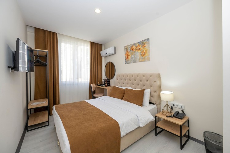 Deluxe Room, City View