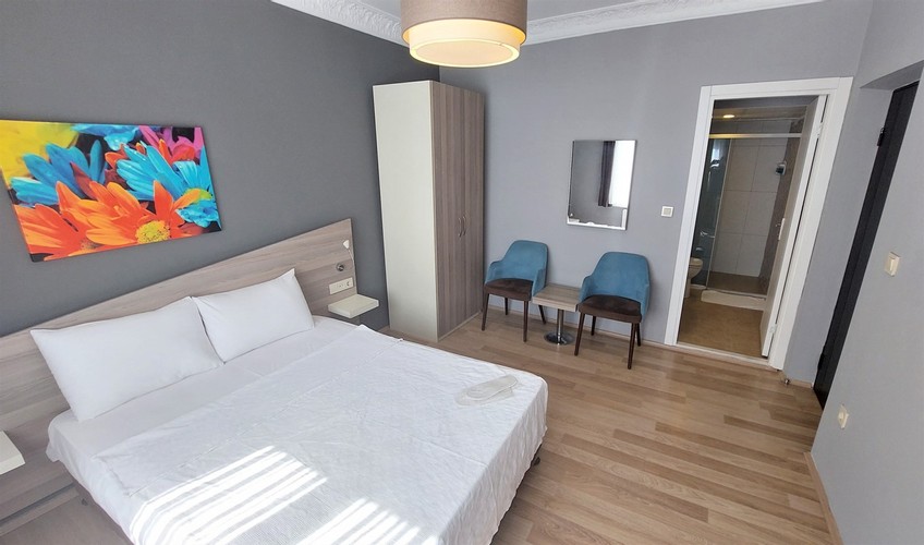 Family Room (Balcony)