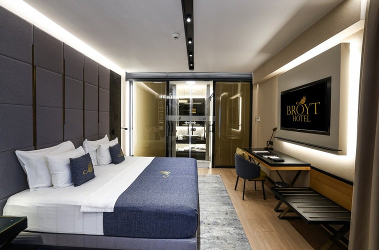 Deluxe Suite Room