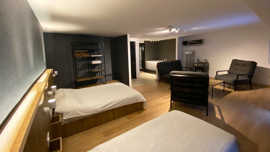 Deluxe Suite Room (Jacuzzi)