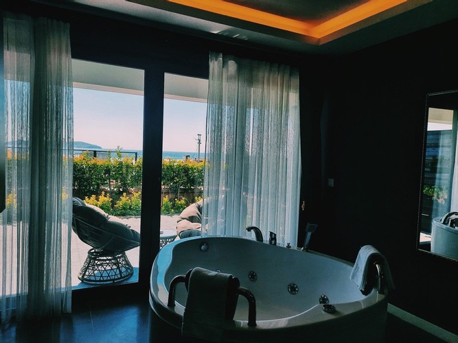 Suite Room, Garden View (Jacuzzi)