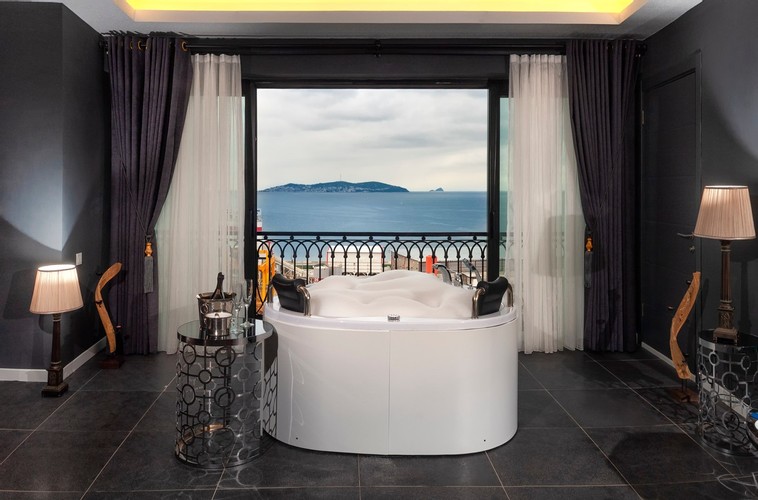 Suite Room, Sea View (Jacuzzi)