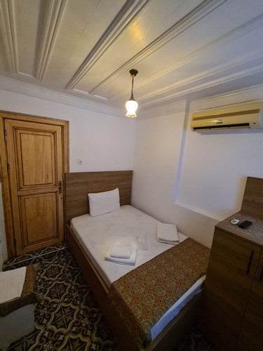 Standard Room (1 Person)