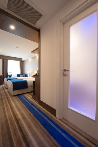 Balkonlu Oda (Balkonlu)