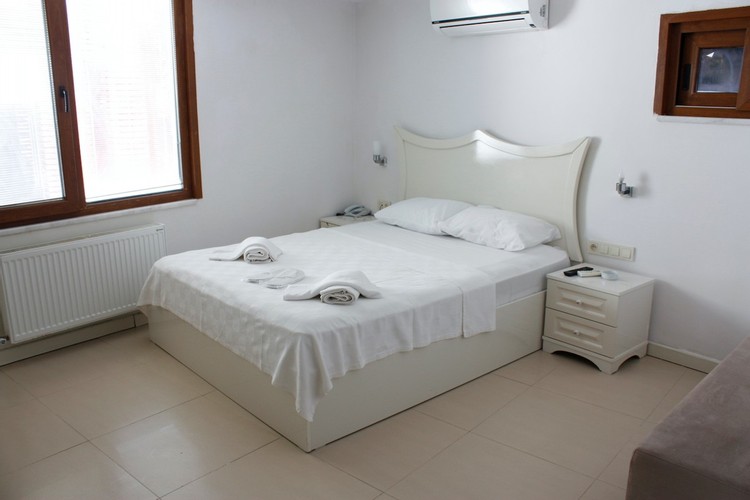 Standart Oda, Bahçe Manzaralı