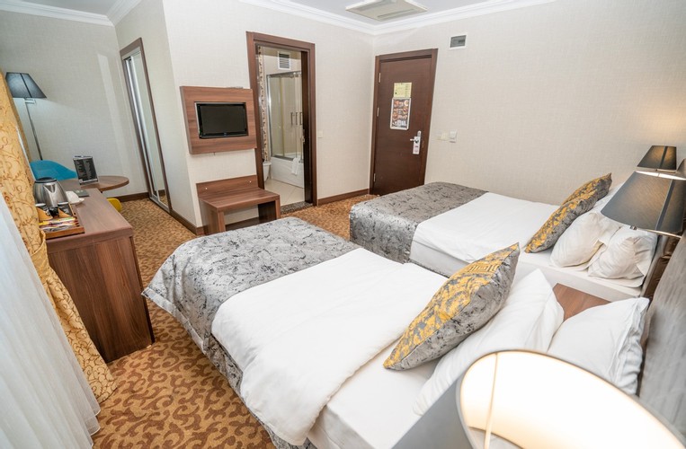 İki Ayrı Yataklı Oda