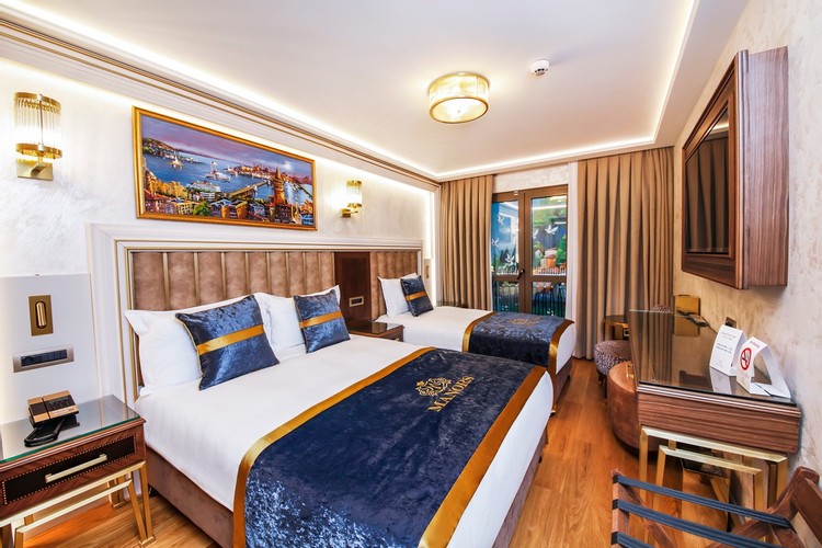 Deluxe Oda (3 Kişilik)