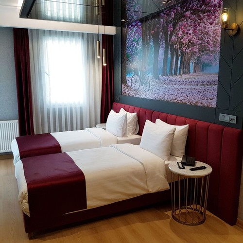 Family Room (Balcony)