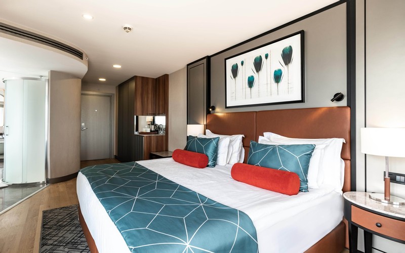 Superior Oda, Boğaz Manzaralı (Balkonlu)