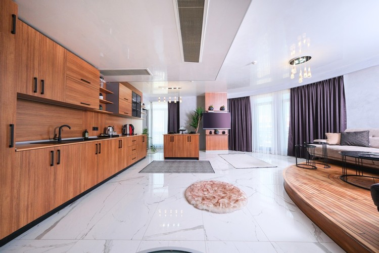 Luxury Oda, Kara Manzaralı