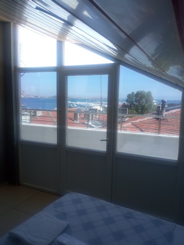 Family Room (Terrace)