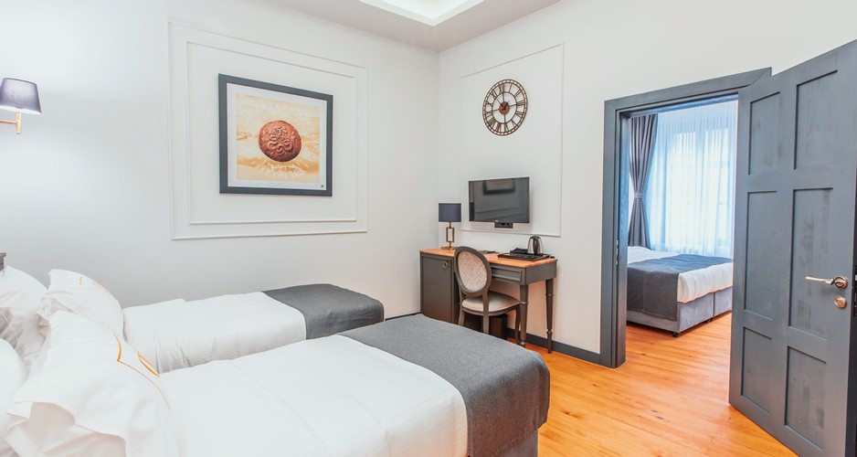 Family Deluxe Suite Room