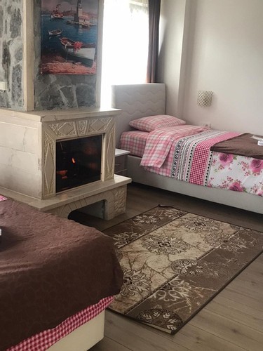 Aile Suit Odası (3 Kişilik)