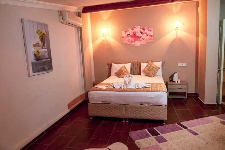 Deluxe Oda, Kara Manzaralı