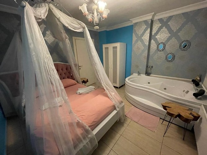 Suite Room (Balcony, Jacuzzi)