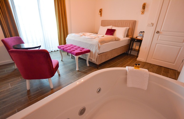 Superior Oda (Jakuzi)