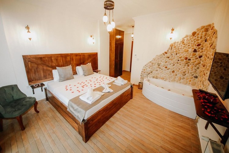 Standard Room (Jacuzzi)