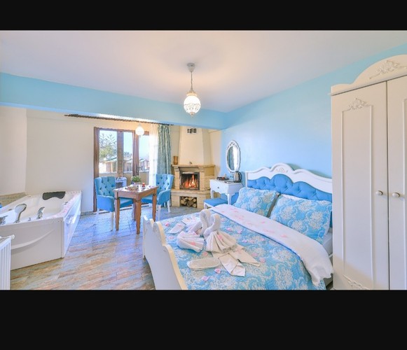 Deluxe Room (Jacuzzi)