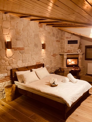 Deluxe Çatı Teras Katı Oda (Jakuzi)