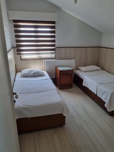 Standard Room (4 Person)