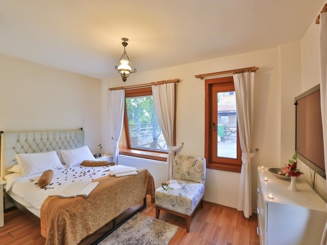 Standard Room (3 Person)