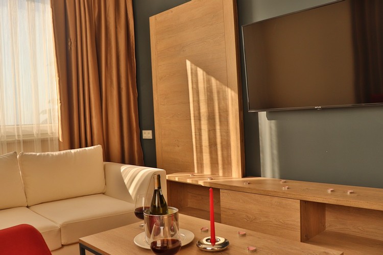 Junior Suit Oda, Deniz Manzaralı