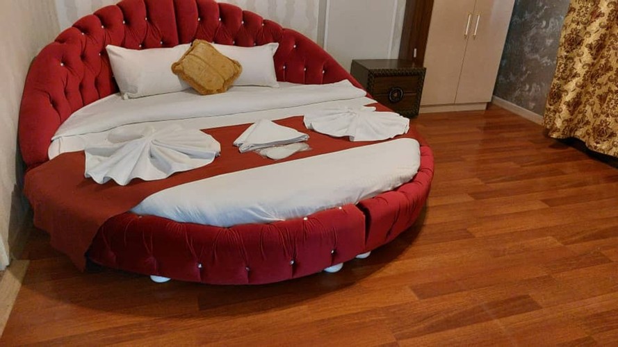 Deluxe Şehir Manzaralı Kral Suit Daire