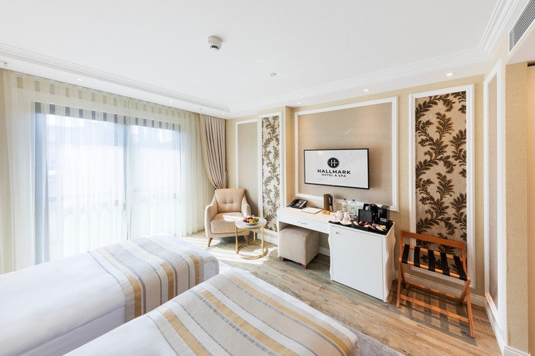 Deluxe Iki Ayrı Yataklı Oda