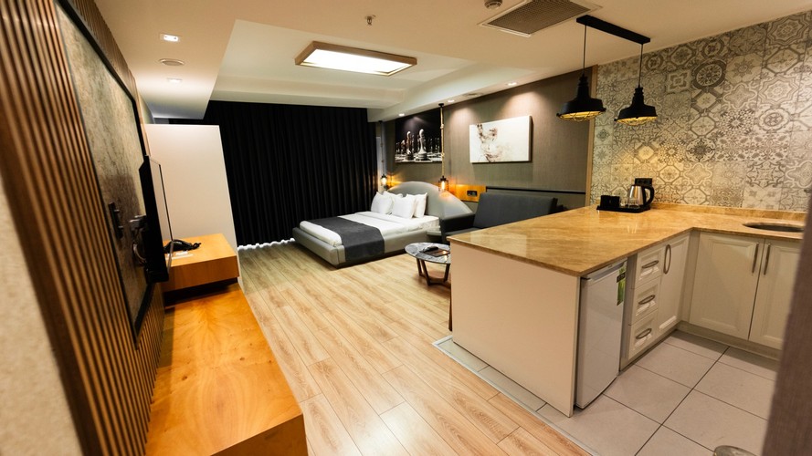 Standard Room, Street View