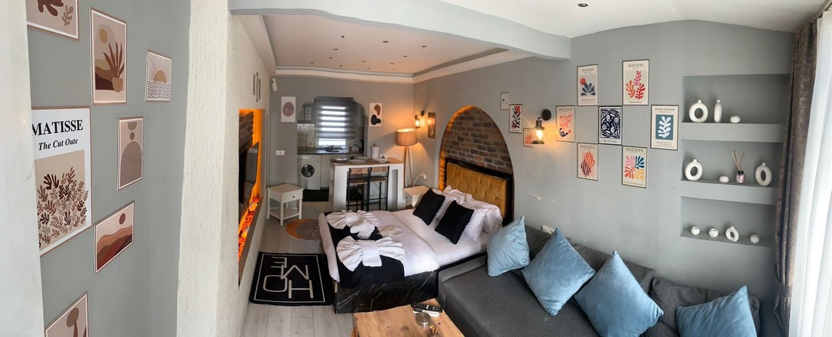 Şehir Manzaralı Balkonlu Mutfaklı Teraslı Oda