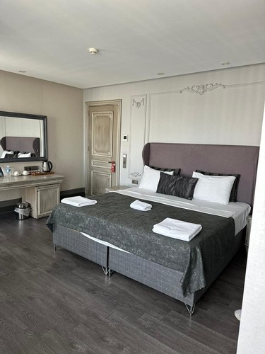 Standard Room (3 Person)