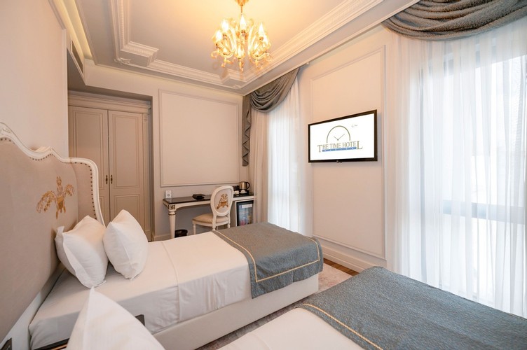 Classic Iki Ayrı Yataklı Oda, Şehir Manzaralı