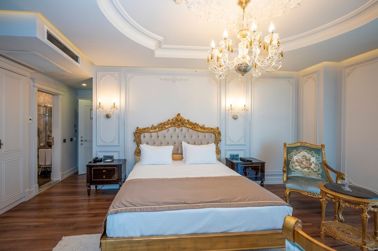 Köşe King Oda, Deniz Manzaralı (Balkonlu)