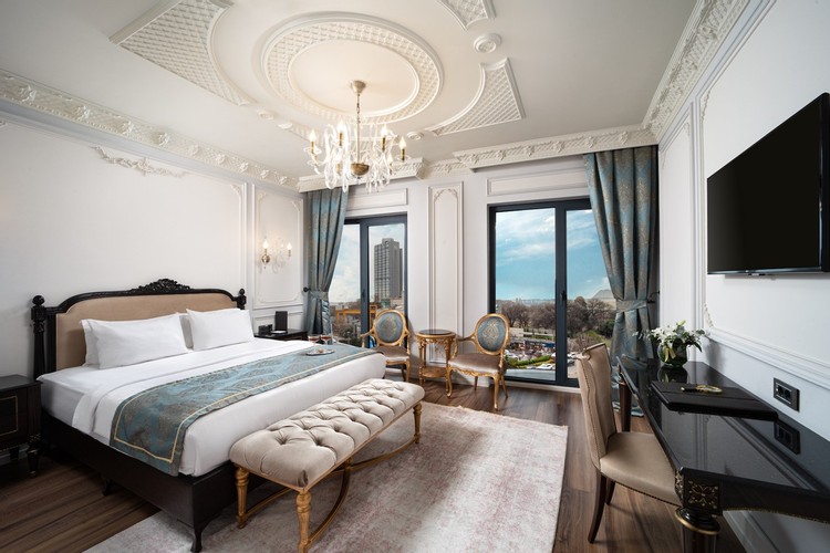 Superior Oda, Şehir Manzaralı