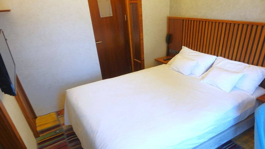 Economy Room
