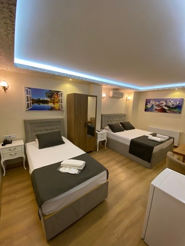 Suit Oda (3 Kişilik)