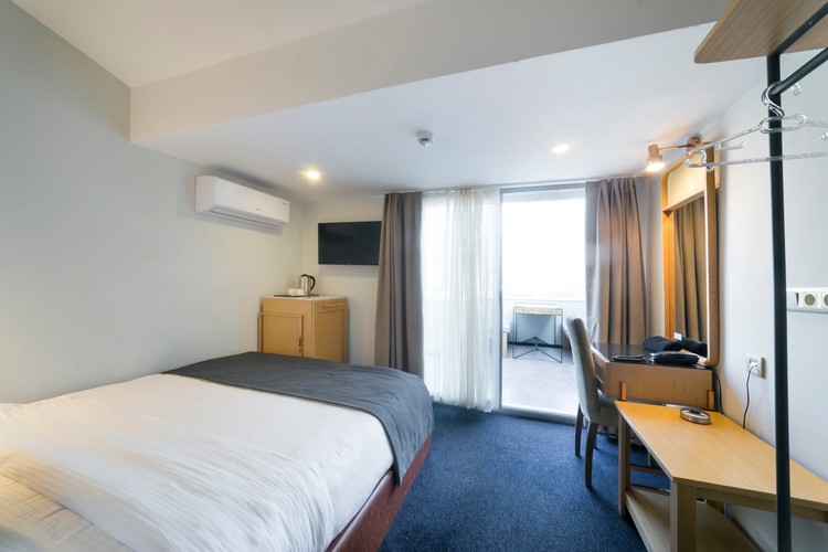 Terrace Room (Terrace)