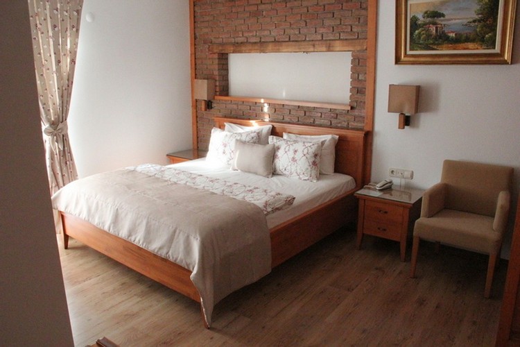 Terrace Room (Terrace)