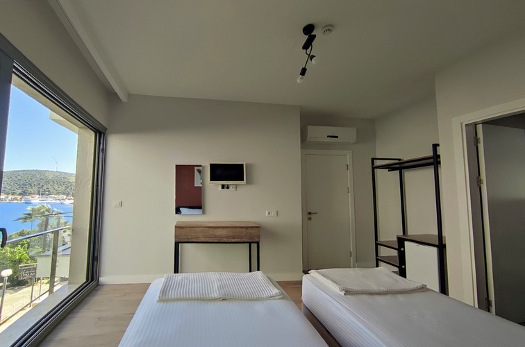 Large Oda (1 Kişilik)