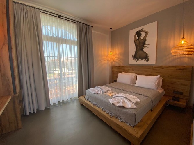 Deluxe Teras Oda, Havuz Manzaralı (Teraslı)