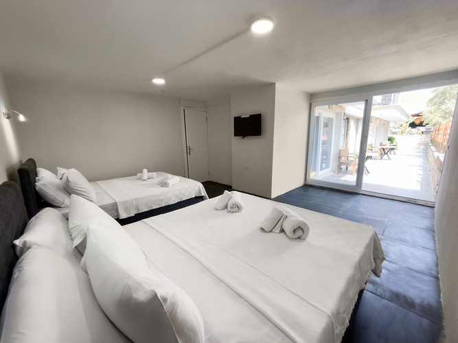 Family Room, Garden View